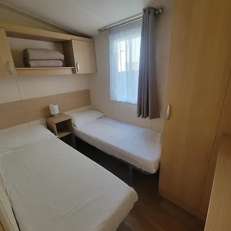 Mobil-home Climatise 6 A 8 Personnes *
