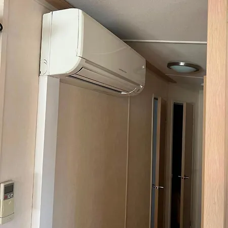 Mobil-home Climatise 6 A 8 Personnes Camping