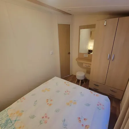 Camping Mobil-home Climatise 6 A 8 Personnes La Londe-les-Maures