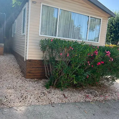 Camping Mobil-home Climatise 6 A 8 Personnes *